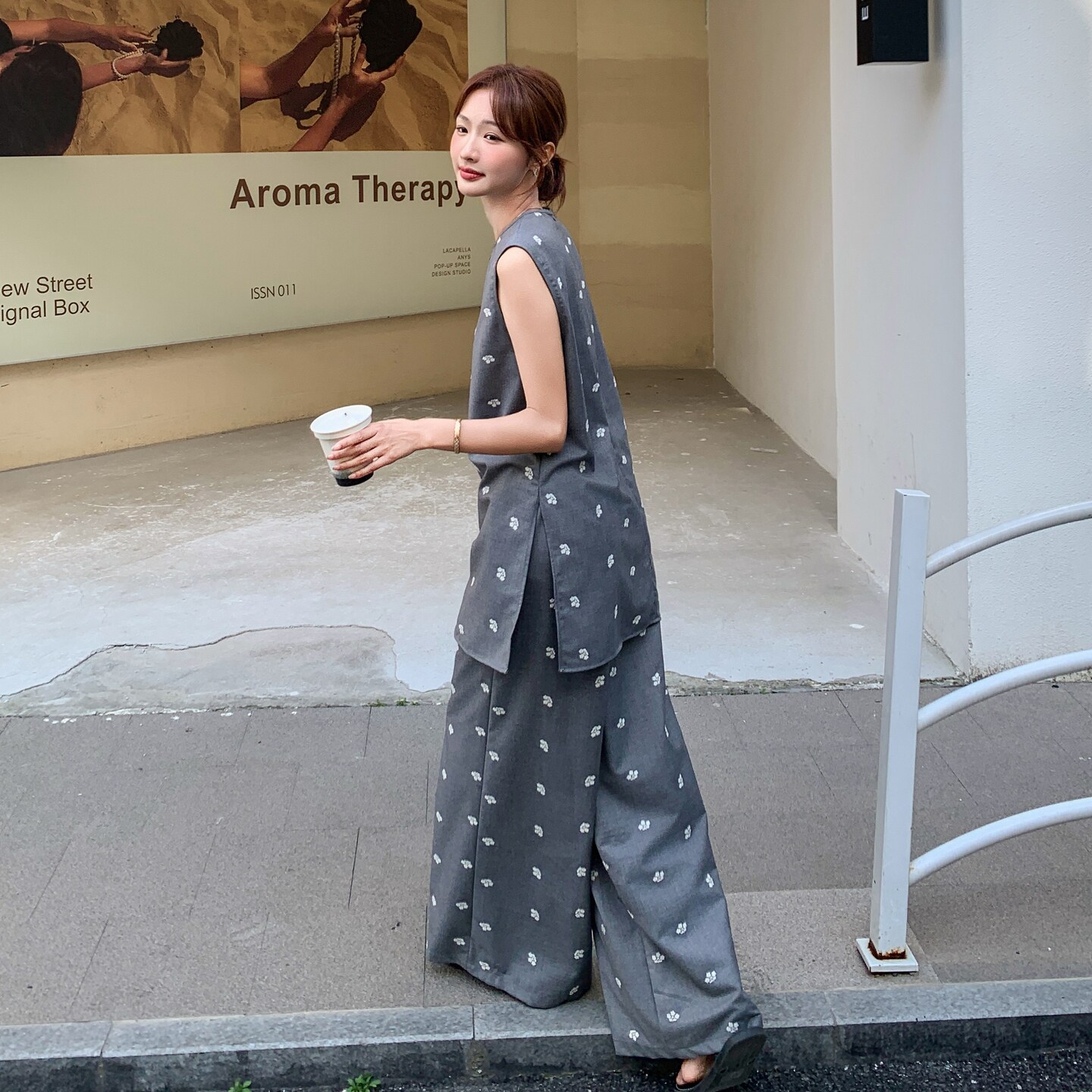 灰色新中式印花套装女夏季新款设计感显瘦盘扣背心阔腿裤两件套,女装套装/套裙,2C098
