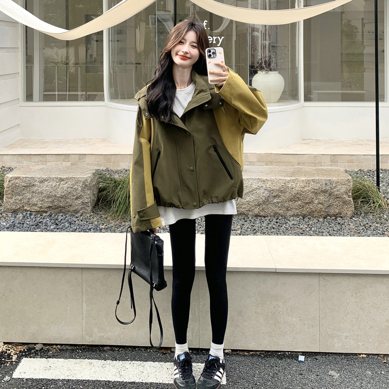 韩版时尚宽松休闲风百搭冲锋外套女秋季新款撞色拼接连帽夹克,女装短外套,2C159