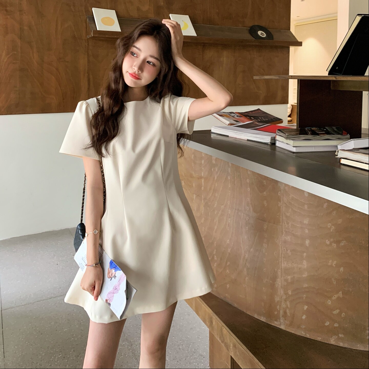 气质名媛优雅风短袖圆领连衣裙女2025新款日系高级感A字连衣裙潮,女装连衣裙,2C325