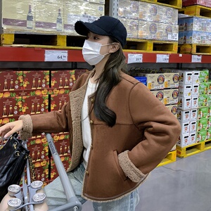 大货已出！高品质水洗不掉毛麂皮绒皮毛一体短款外套2353P165K228图片