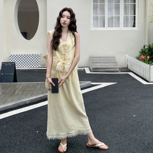 黄色流苏马甲半身裙套装女2025夏季新款温柔风减龄独特绝美两件套图片