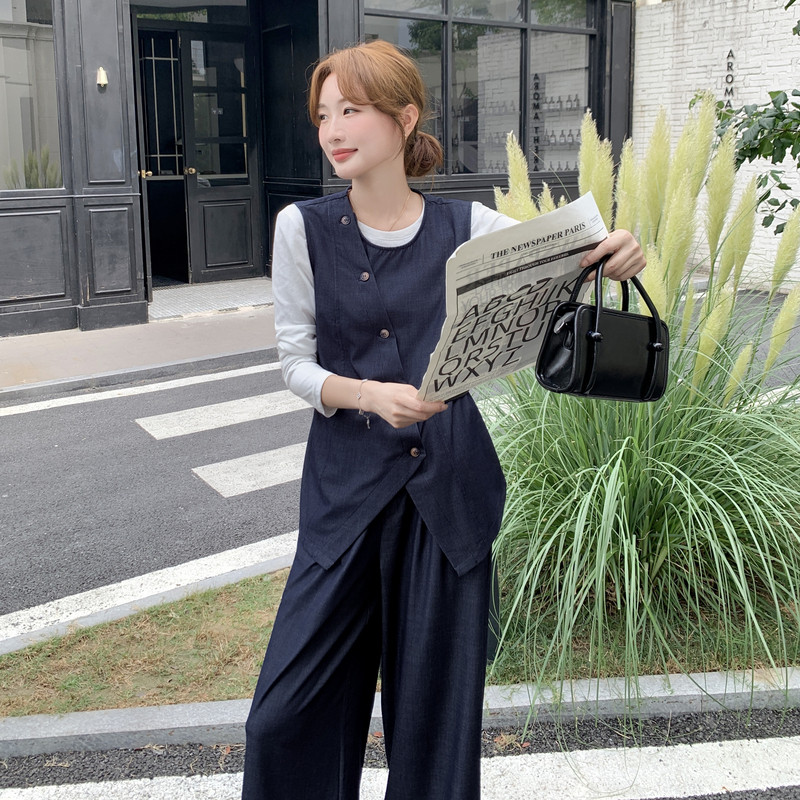 设计感休闲套装女春秋气质百搭马甲衬衫高腰阔腿裤三件套图片