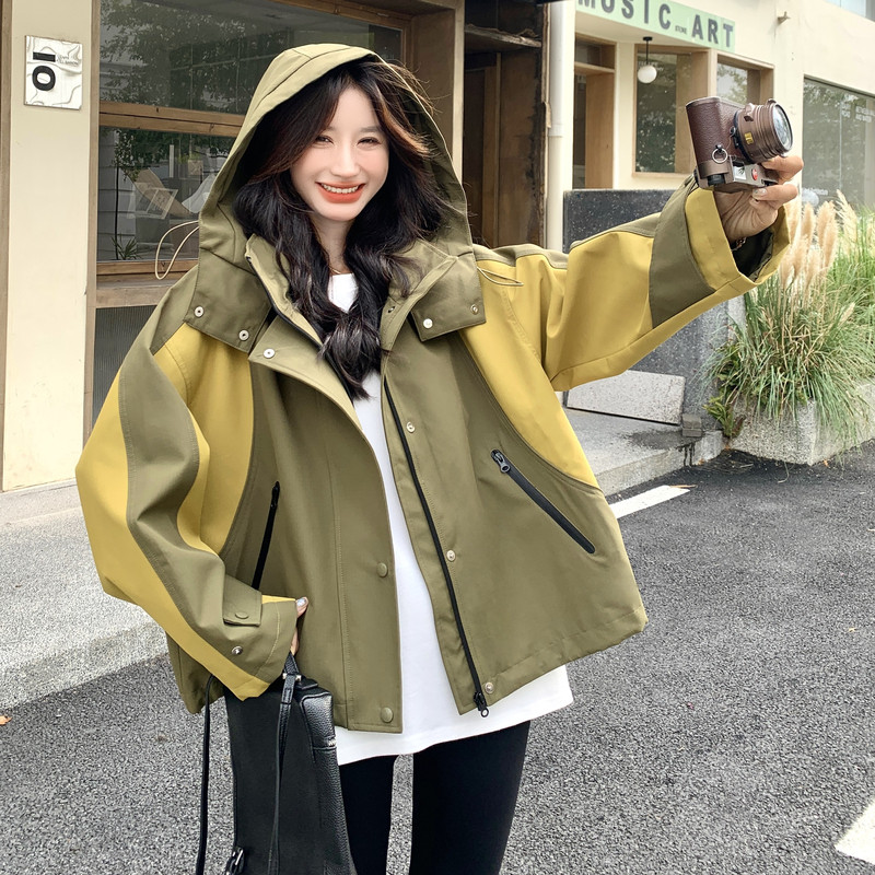 韩版时尚宽松休闲风百搭冲锋外套女秋季新款撞色拼接连帽夹克图片
