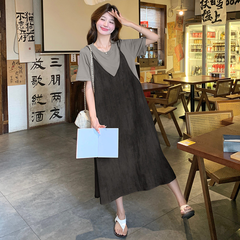 假两件拼接吊带连衣裙女2025夏季新款慵懒风复古宽松显瘦T恤裙潮,女装连衣裙,2C139
