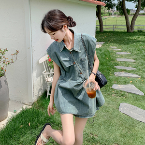 复古设计感不规则无袖衬衫上衣女2025夏季新款时髦阔腿短裤两件套图片