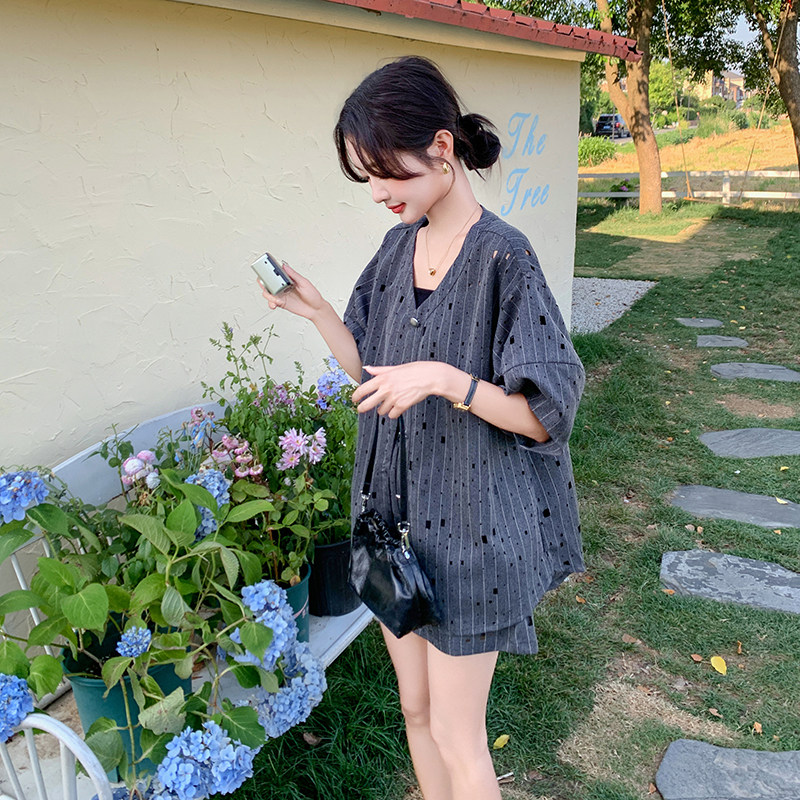 烫钻镂空灰色薄款西装套装女夏短裤两件套小个子气质女神范流行,女装套装/套裙,2C098