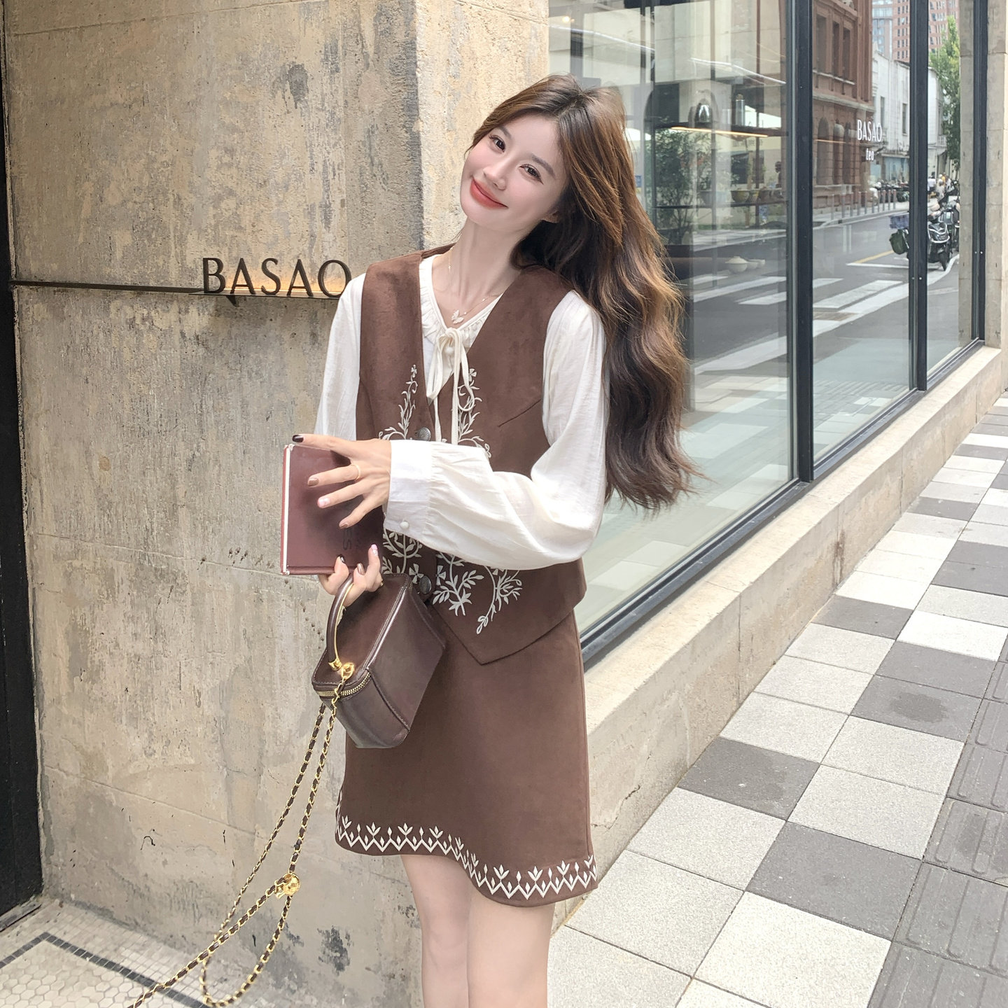 复古时尚刺绣马甲衬衫半身裙三件套女2025秋季新款小个子气质套装,女装套装/套裙,2C218