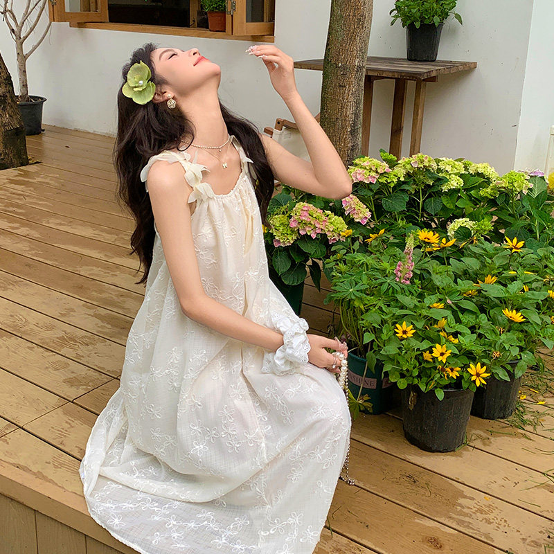 法式提花茶歇吊带连衣裙女2025夏季新款韩版宽松显瘦甜美度假长裙,女装连衣裙,2C207