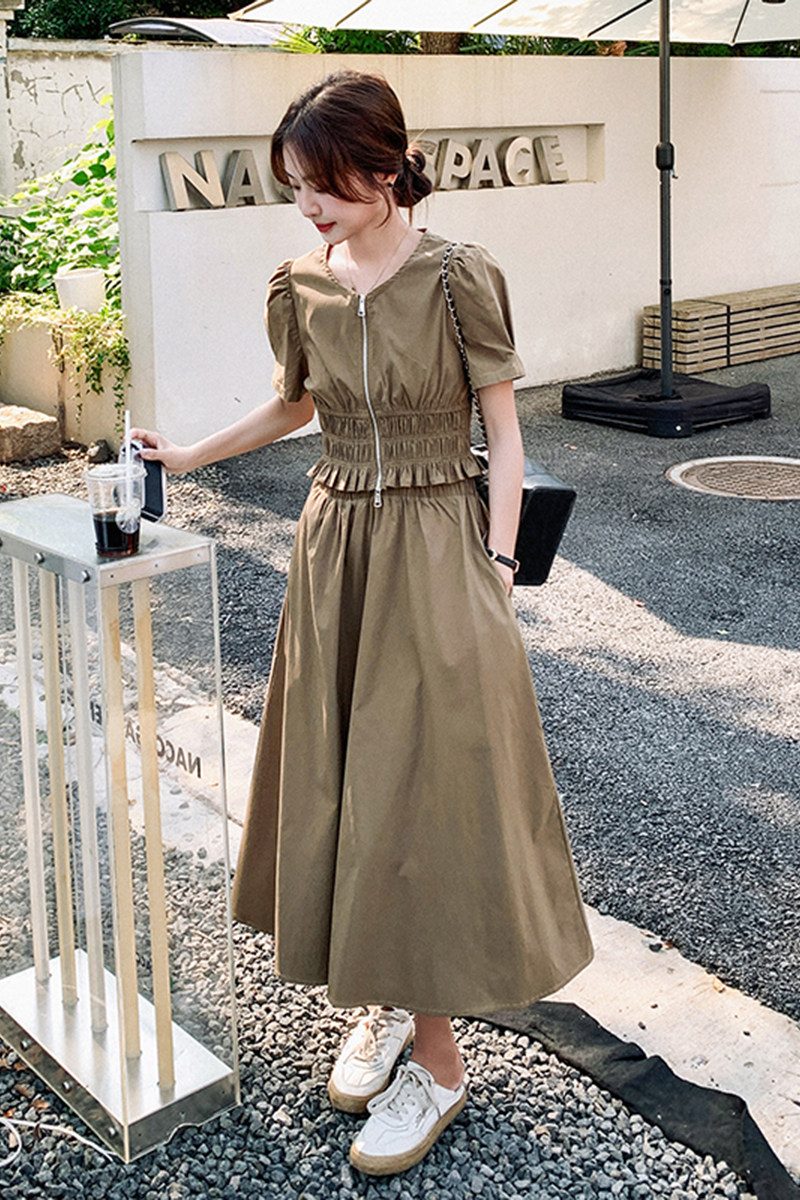 卡其色时尚套装裙女夏2024气质复古法式泡泡袖短上衣半身裙两件套,女装套装/套裙,2C159