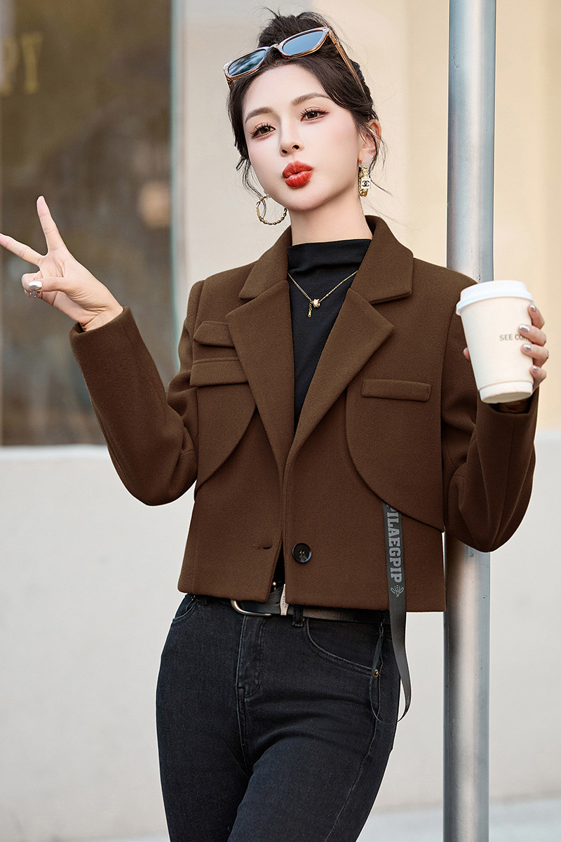红色西装领毛呢外套女2024秋冬新款小个子修身显瘦气质短款呢大衣,女装毛呢外套,吾爱衣