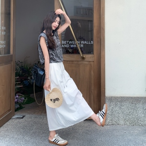 韩系设计感复古印花T恤套装裙女2025夏新款高腰显瘦半身裙两件套图片