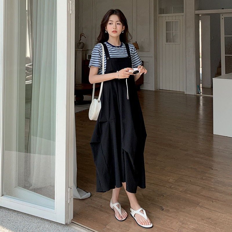 法式甜美减龄背带连衣裙女2025夏季新款韩版收腰显瘦盐系褶皱长裙,女装连衣裙,2C112