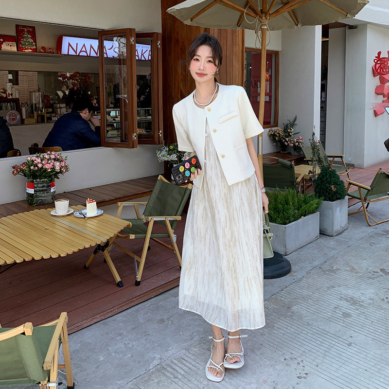 2025夏季女装新款时尚两件套连衣裙杏色短袖外套配晕染印花吊带裙,女装连衣裙,2C233