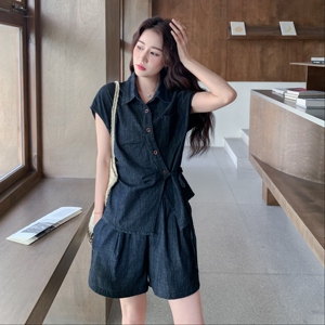 韩系显瘦牛仔衬衫短裤两件套女2025夏新款港风复古休闲穿搭一整套图片