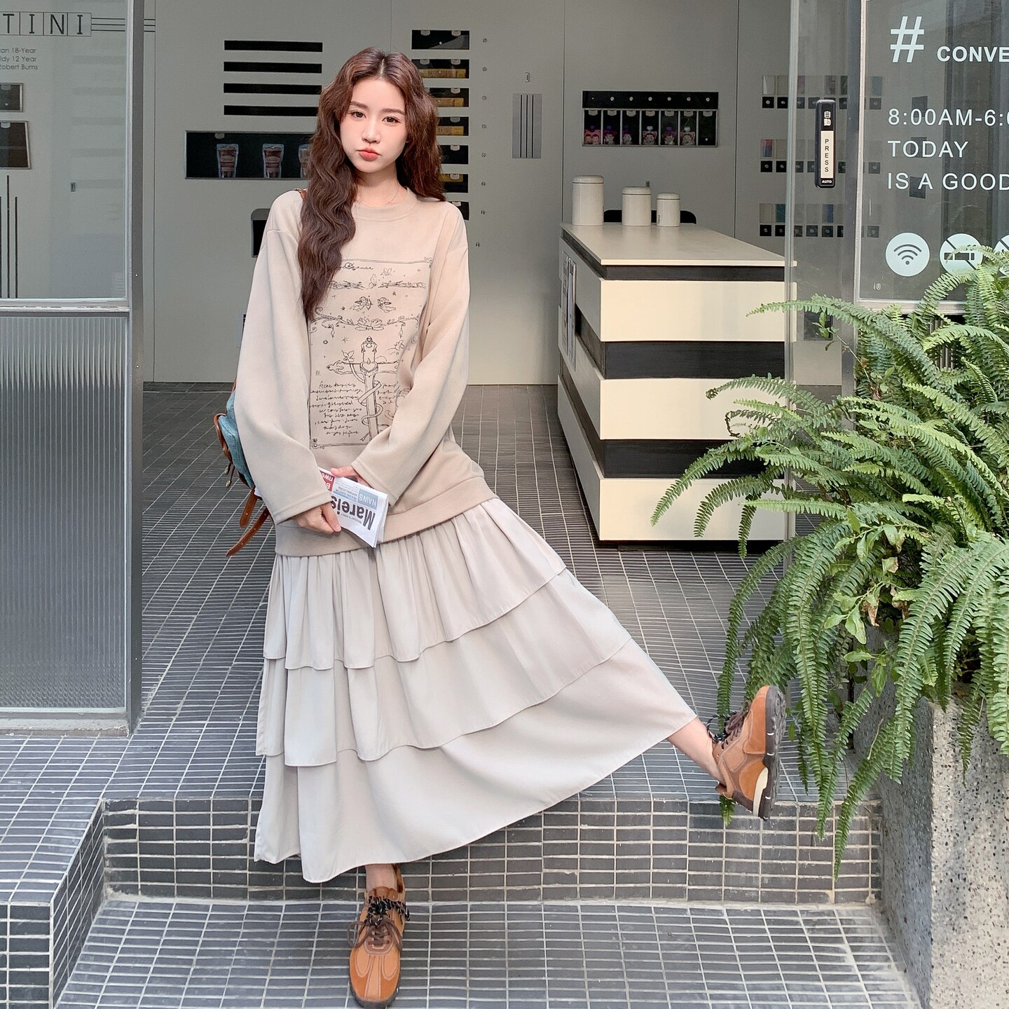 假两件拼接卫衣连衣裙女2025秋季新款慵懒风宽松减龄小个子蛋糕裙,女装连衣裙,2C206