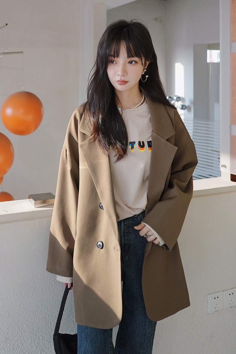 今年流行韩版时尚奶咖色西装外套女秋季2024新款女装休闲风小西服,女装西装,2C016
