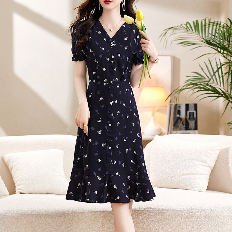 24夏法式V领时尚印花茶歇裙8925P105,女装连衣裙,乐衣轩