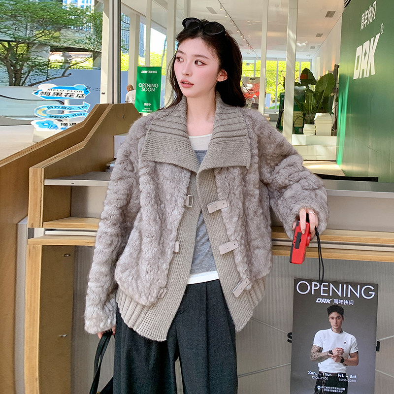 针织拼接羊羔毛短外套女2025冬季新款今年流行设计感时尚皮毛一体,女装羊羔毛/颗粒绒,2C217