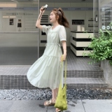 绿色