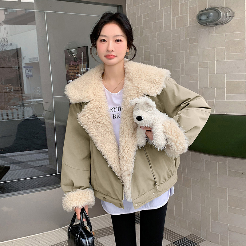 设计感羊羔毛拼接翻领派克羽绒服女冬2024新款加厚白鸭绒内胆外套,女装羽绒服,2C159