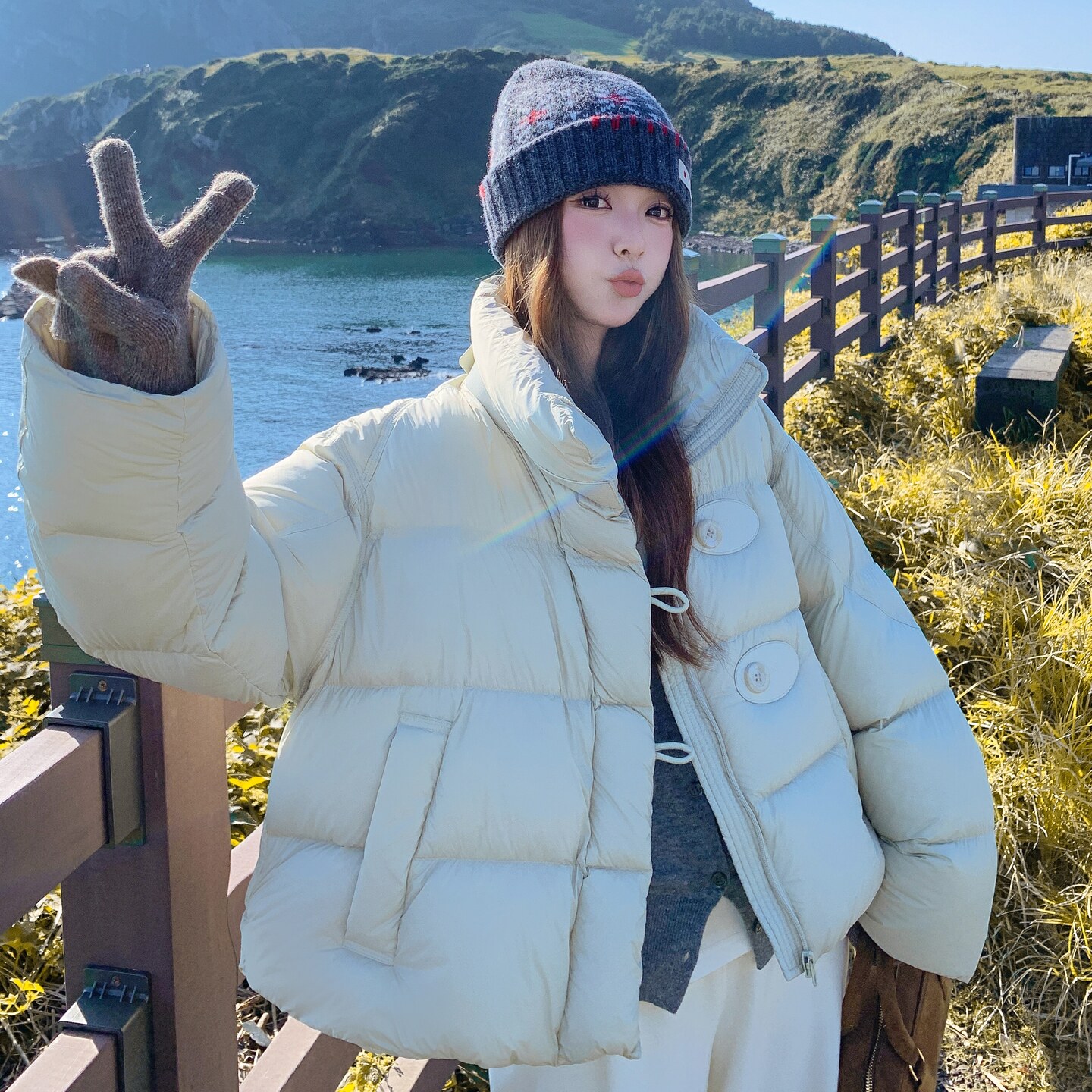 韩系米白色短款羽绒服外套女入冬2025新款小个子白鸭绒保暖面包服,女装羽绒服,2C259