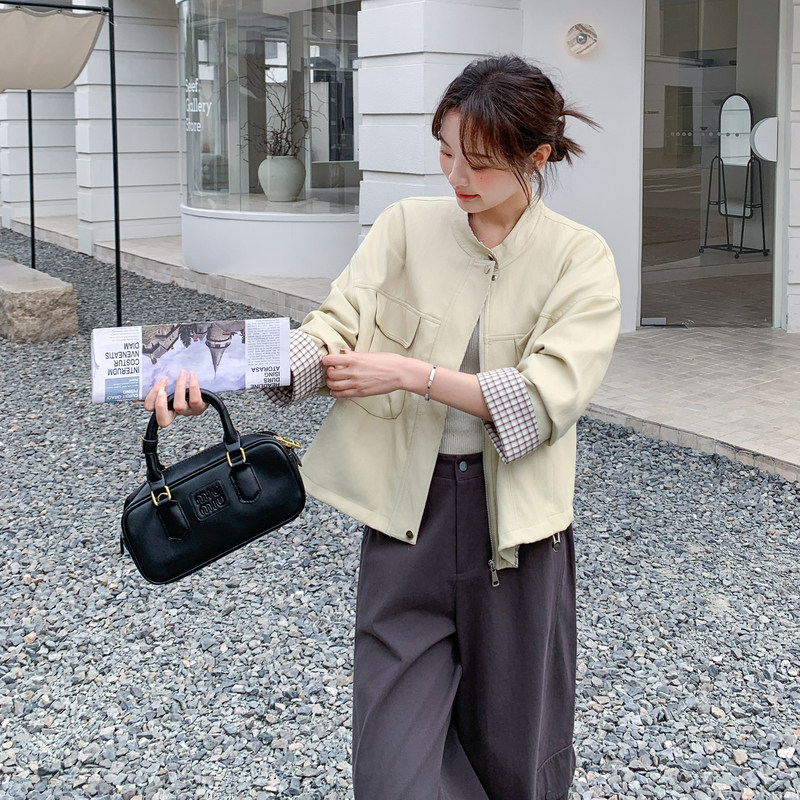 【现货。新款】春26拼接短款皮衣外套2C215-P155-K248,女装皮衣,2C215