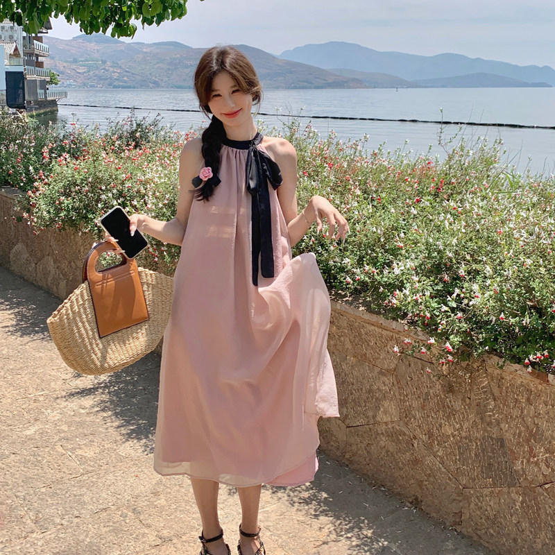 粉色无袖挂脖连衣裙女2025夏季新款法式温柔风气质减龄绝美仙女裙图片