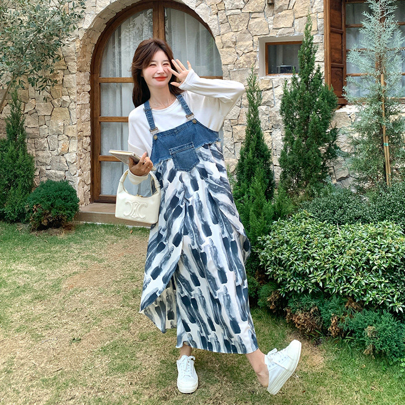 蓝色小众设计感牛仔背带裙女秋季2025新款韩版高腰显瘦碎花裙子,女装连衣裙,2C073