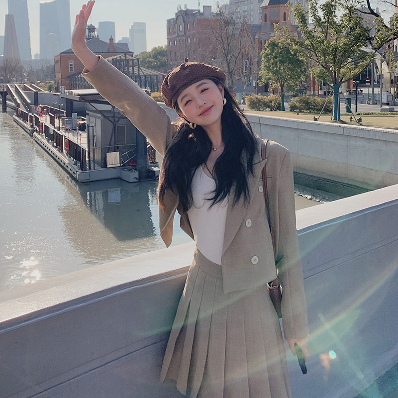 西服外套百褶裙两件套2023春季新款韩系chic减龄短款小西装套装女,女装套装/套裙,2C028