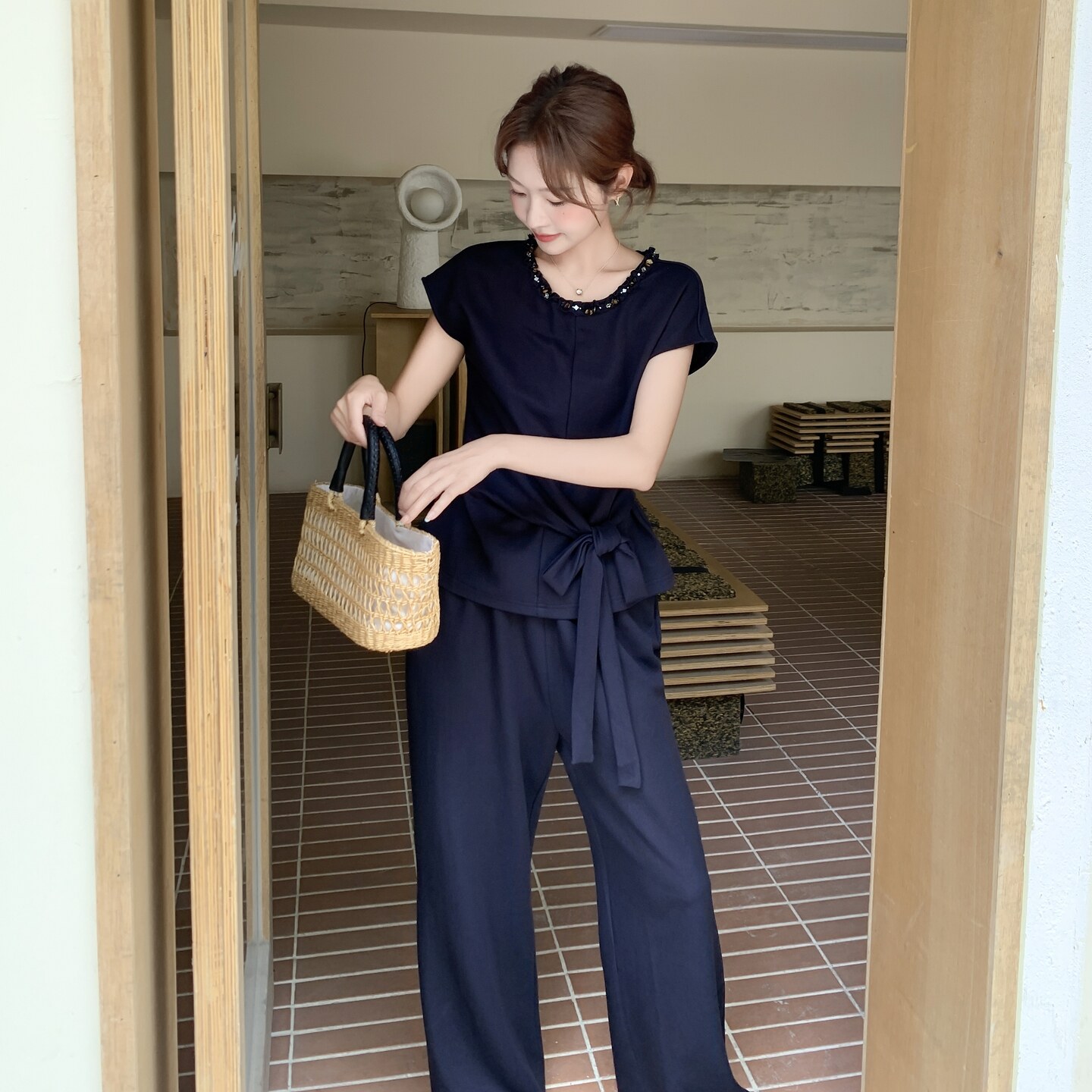 独特漂亮通勤穿搭短袖套装女夏2025年新款超火高级感阔腿裤两件套,女装套装/套裙,2C098