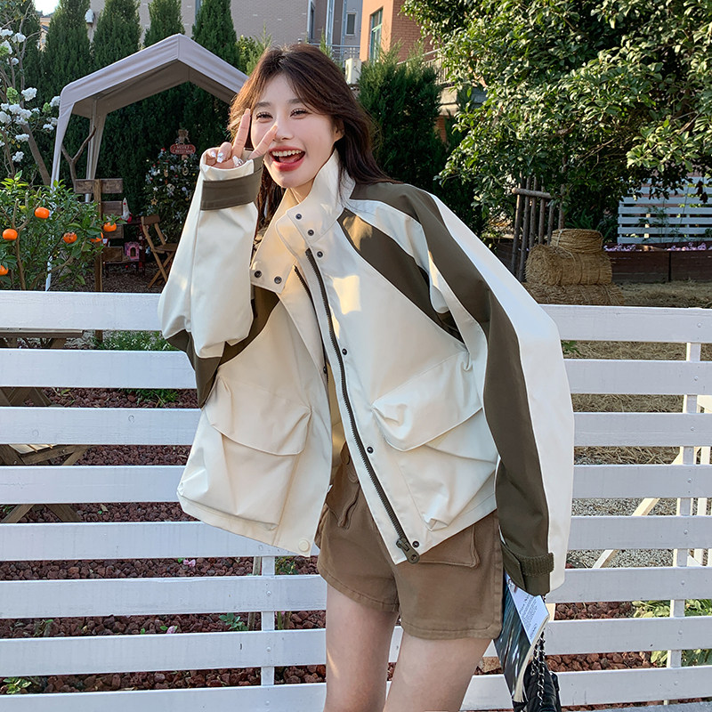 撞色拼接冲锋衣外套女2025年春秋新款韩版小个子宽松休闲夹克上衣,女装短外套,2C198