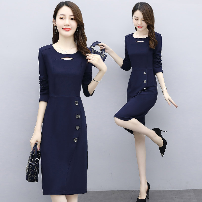 2025春秋季新款简约单色单排扣装饰连衣裙，女装连衣裙，梦依缘图片