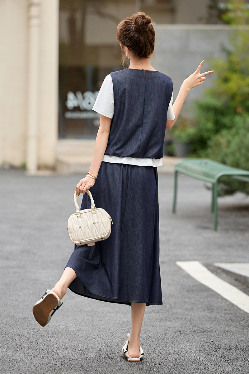 松弛感休闲牛仔套装裙女2025夏季假两件短袖T恤上衣半身裙两件套,女装套装/套裙,衣佳和