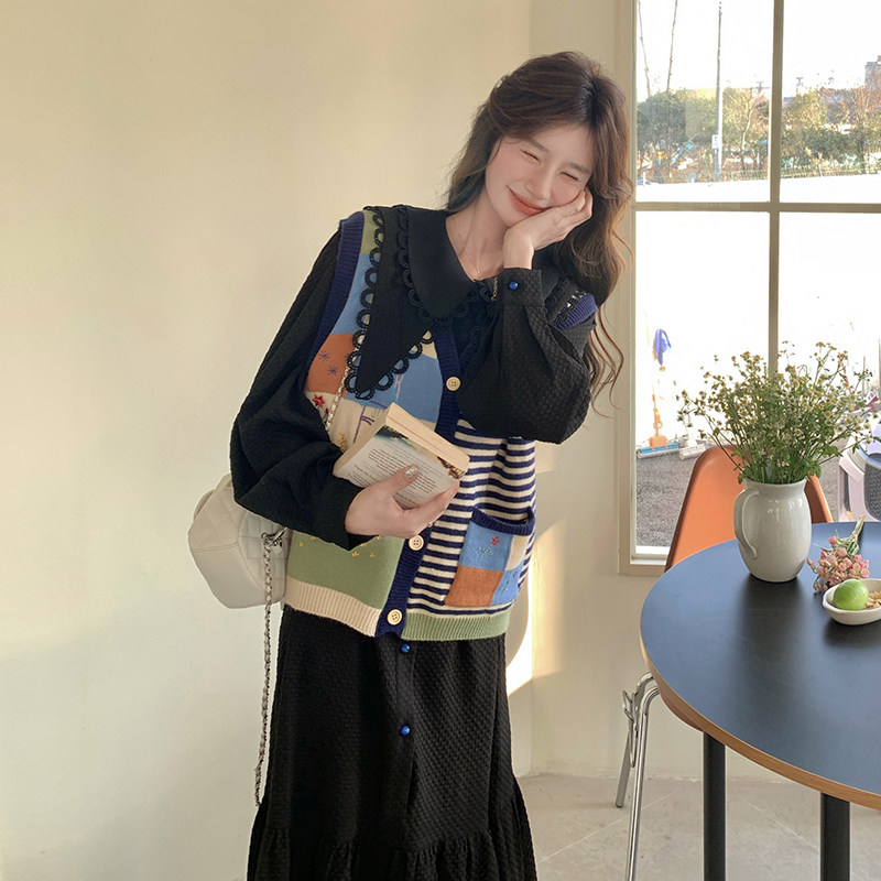 黑色针织马甲连衣裙套装女秋季2025新款学院风娃娃领衬衫裙两件套,女装套装/套裙,2C057