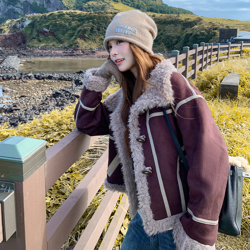 咖色短款皮毛一体羊羔毛厚外套女2025新款冬季加厚韩系爆款机车服,女装羊绒大衣,2D034
