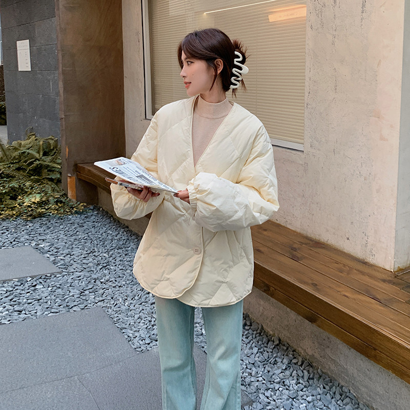 现货~~！！轻薄菱格羽绒服短款女90绒带围脖P260K379,女装羽绒服,2C262