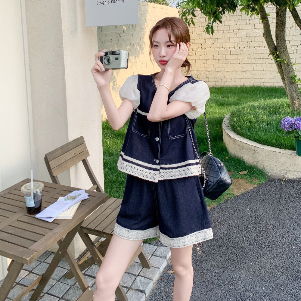 2025夏季新款时尚百搭蕾丝拼接牛仔上衣高腰显瘦短裤两件套套装女,女装套装/套裙,2C159