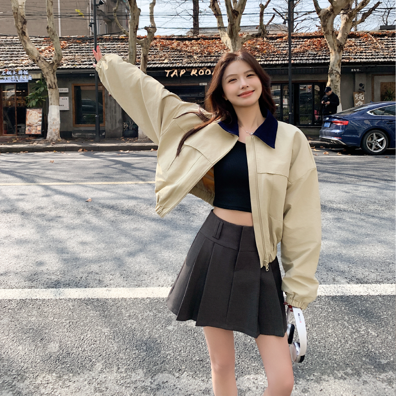 时尚撞色翻领卡其色短款外套女春秋2025新款小个子夹克百搭高级感,女装短外套,2D146