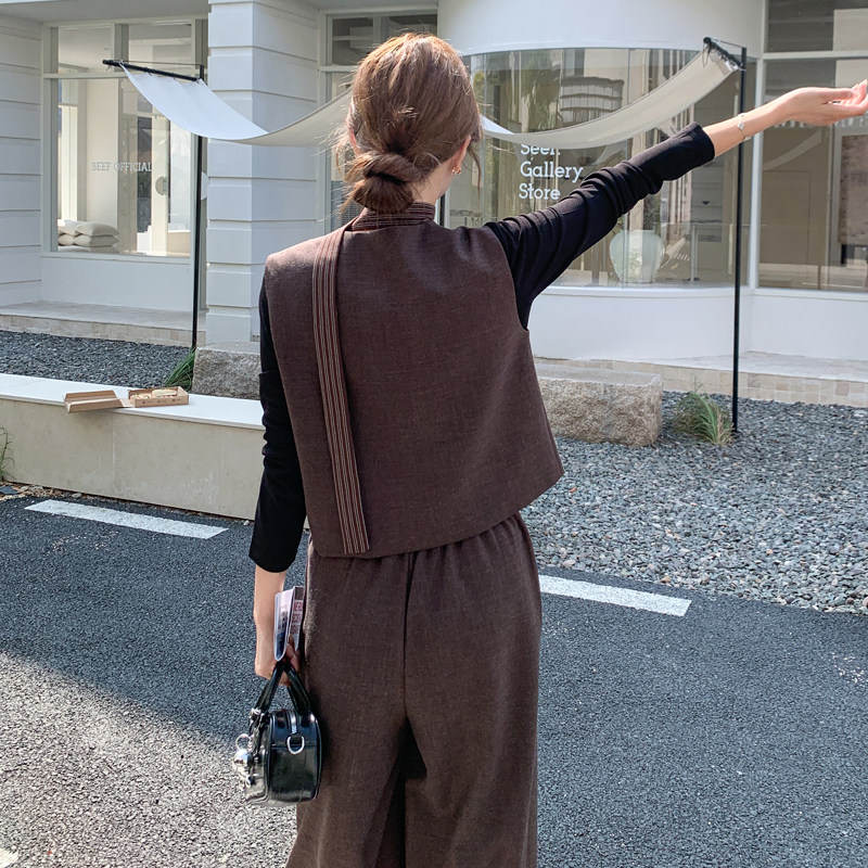 咖色复古气质通勤V领马甲套装女2025秋季老钱风休闲阔腿裤两件套,女装套装/套裙,2C092