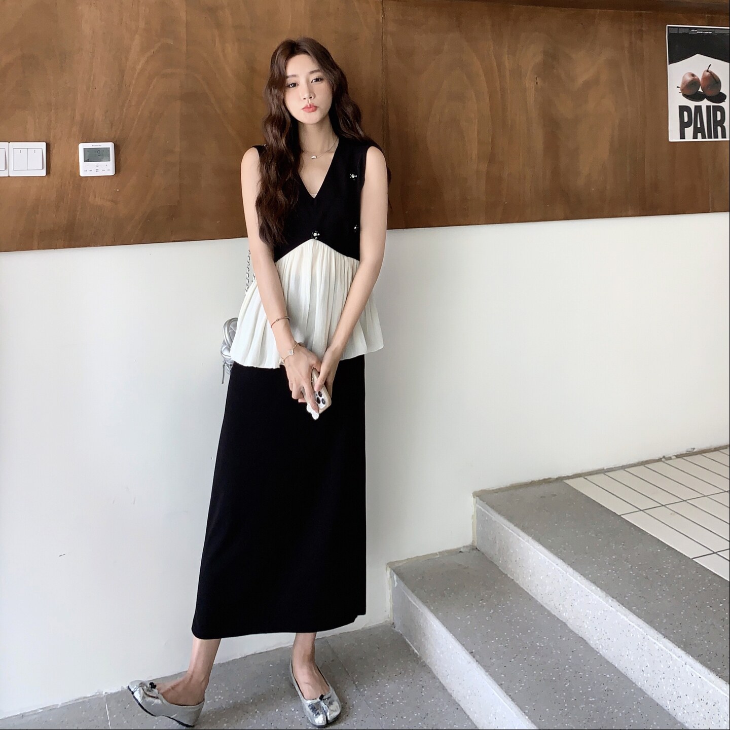 高级感穿搭黑色v领背心套装女夏2025超火好看气质半身长裙两件套,女装套装/套裙,2C098