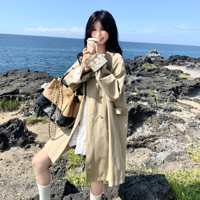 卡其色韩系蕾丝袖口拼接风衣外套女2026秋设计感气质休闲翻领大衣,女装风衣,2C159