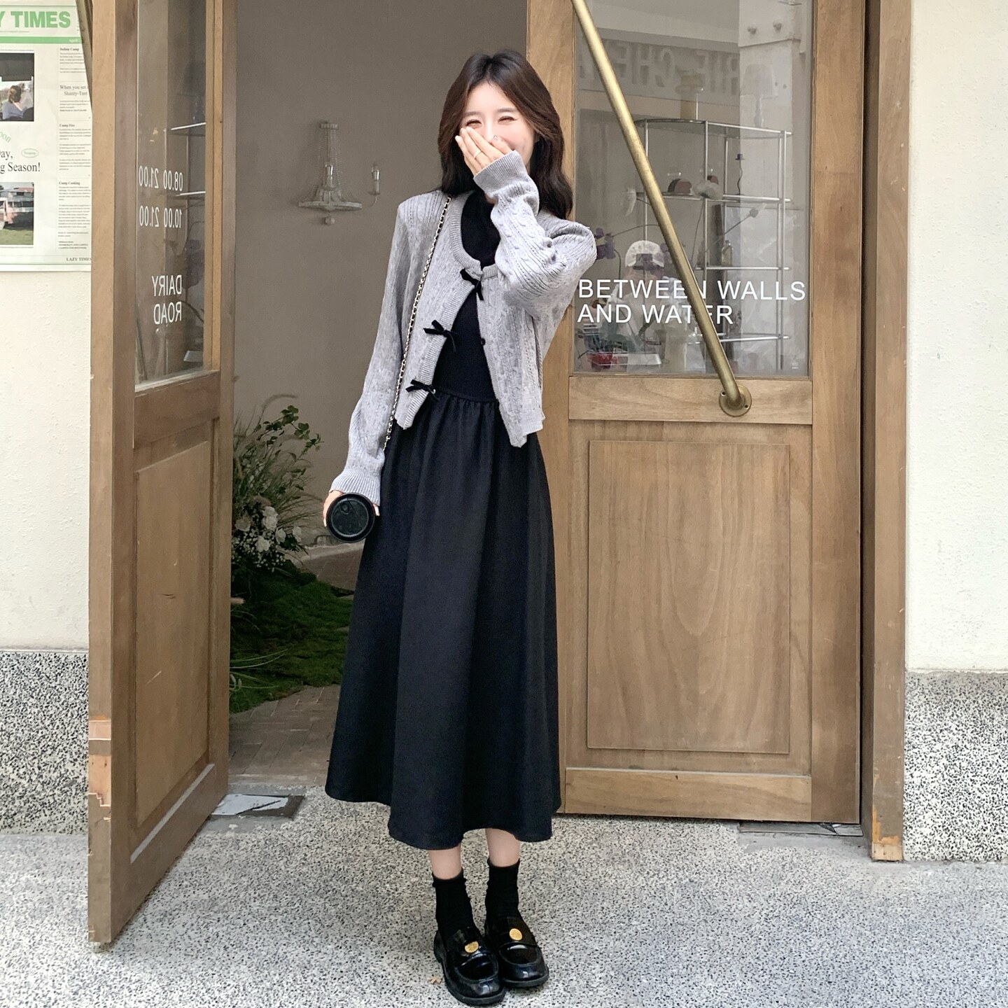 小香风气质减龄背心打底连衣裙两件套女秋冬蝴蝶结盘扣针织衫套装,女装套装/套裙,2C166