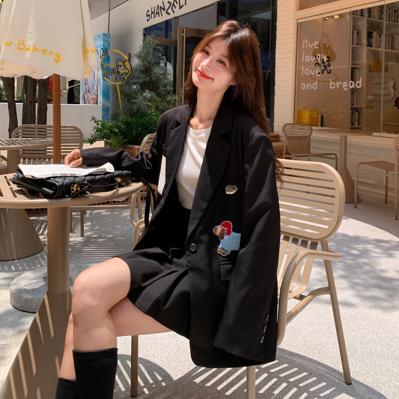 设计感小众休闲西装外套女2025年春秋季新款韩版复古显瘦西服上衣,女装西装,2C087