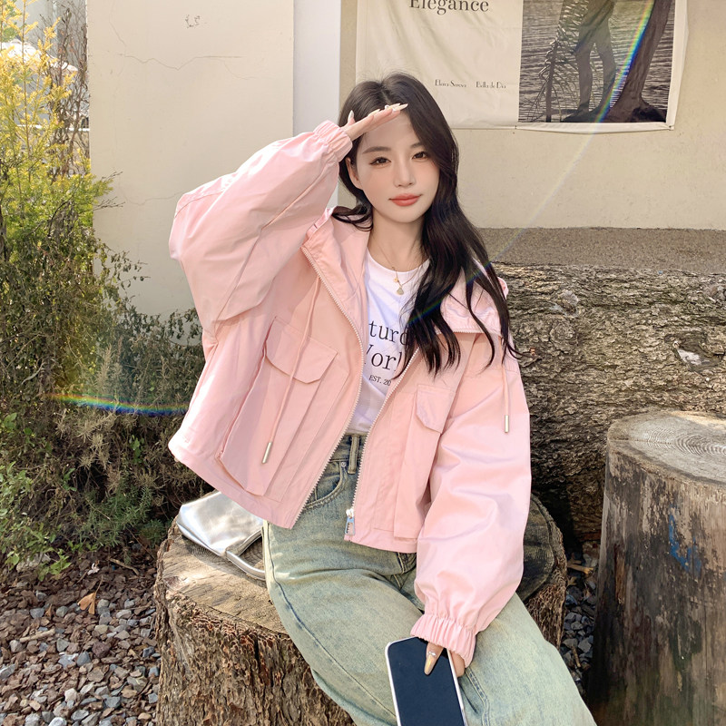 奶乎乎粉色连帽工装外套女春秋2025新款小个子短款夹克上衣减龄图片