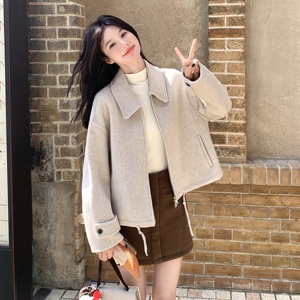 燕麦色简约休闲毛呢外套女秋冬超火好看高级小众加厚短款夹克上衣图片