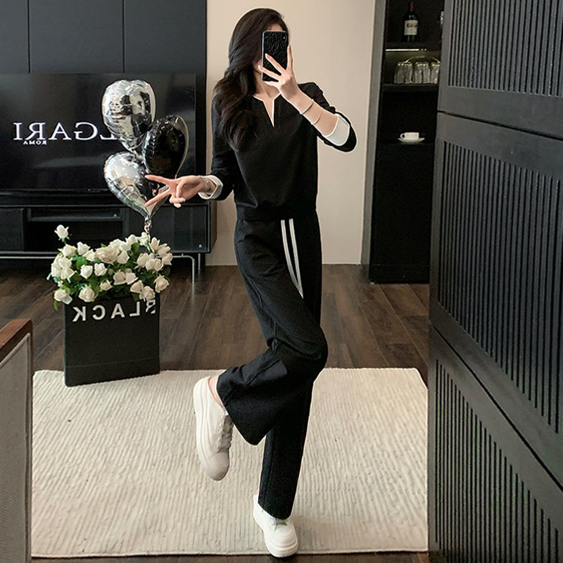 个性简约休闲时尚套装女春新高级感气质拼接V领卫衣阔腿裤两件套图片