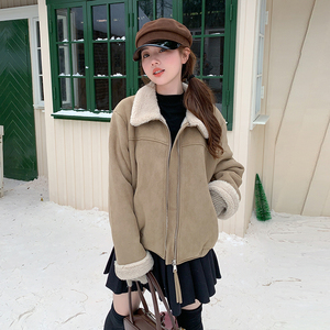 卡其色皮毛一体麂皮绒外套女2025冬季新款韩系简约加厚短款棉服潮图片