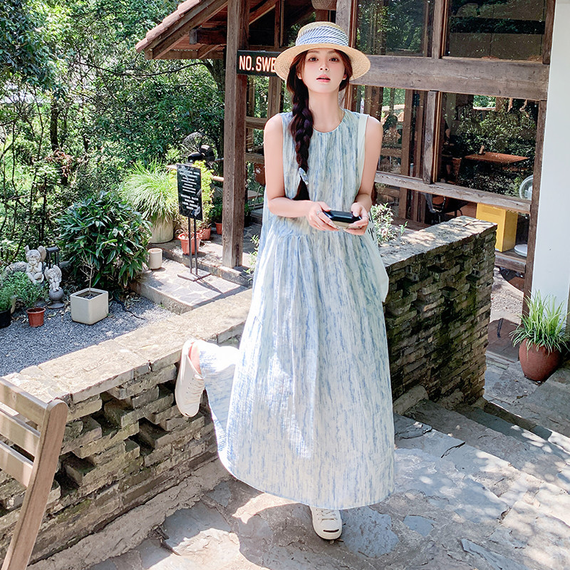 蓝色无袖挂脖连衣裙女2025年夏季新款法式晕染茶歇温柔风背心裙潮,女装连衣裙,2D009