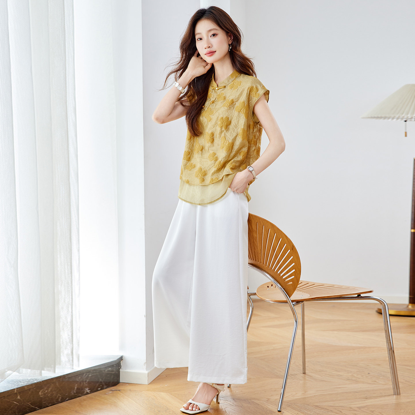 新中式国风盘扣套装女2025夏季新款无袖立体刺绣衬衫阔腿裤两件套,女装套装/套裙,唯婧