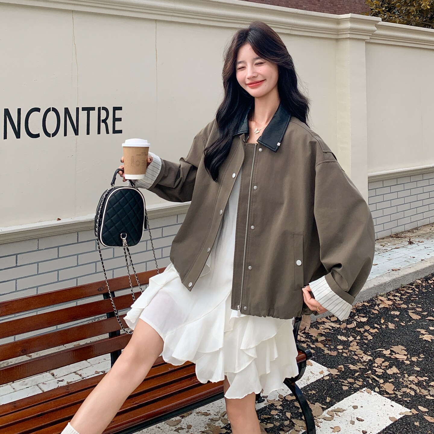 撞色PU皮翻领夹克短外套2025新款女秋季老钱风设计感韩版休闲上衣,女装短外套,2C166